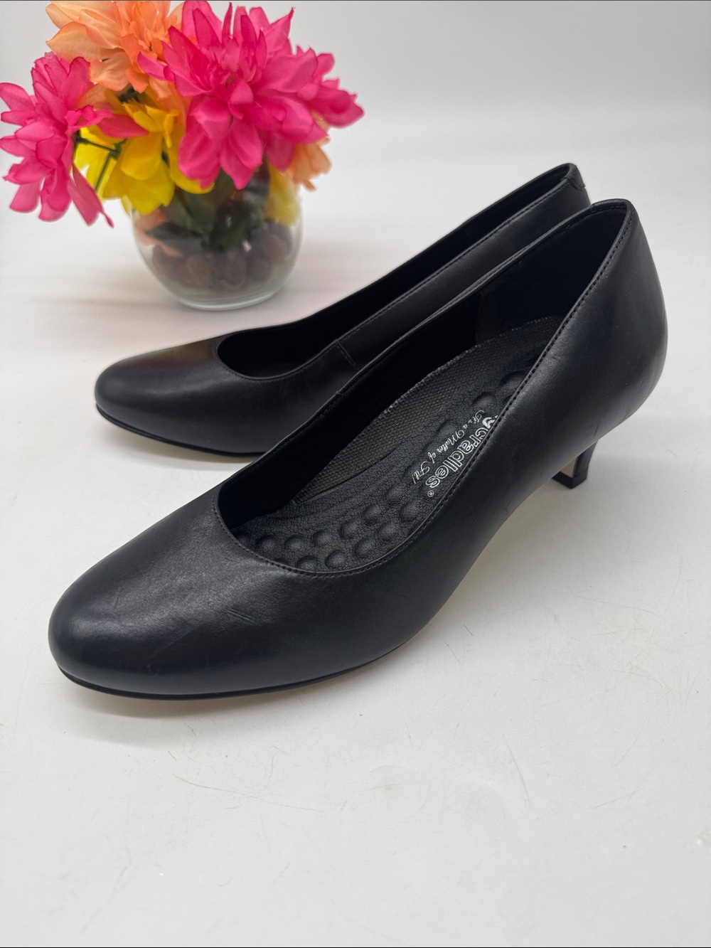 Walking Cradles Black Mid-Heel Comfort Pumps 8W BHE10117E